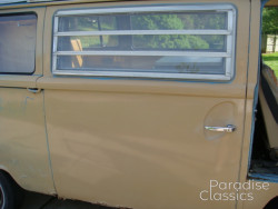 Tan 1970 Volkswagen Bus